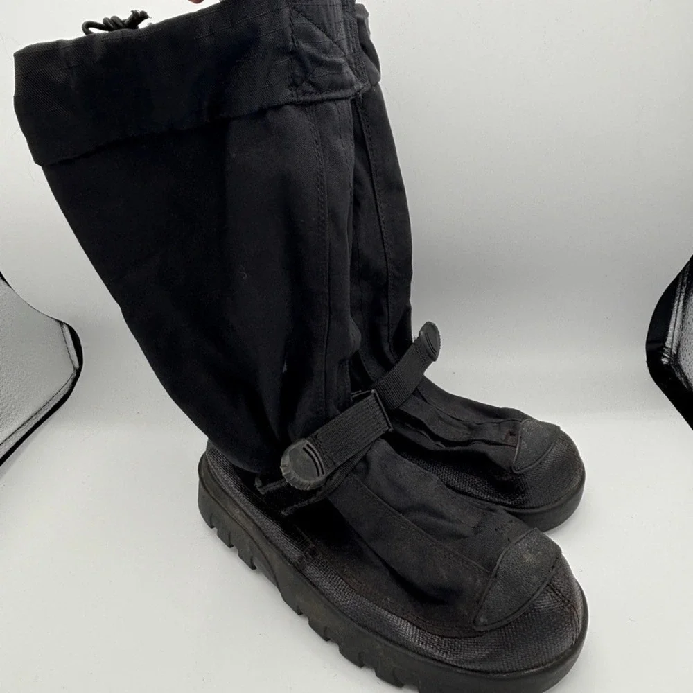 NEOS Overshoe Boots Unisex Sz S Black Waterproof Snow Rain Winter Gear